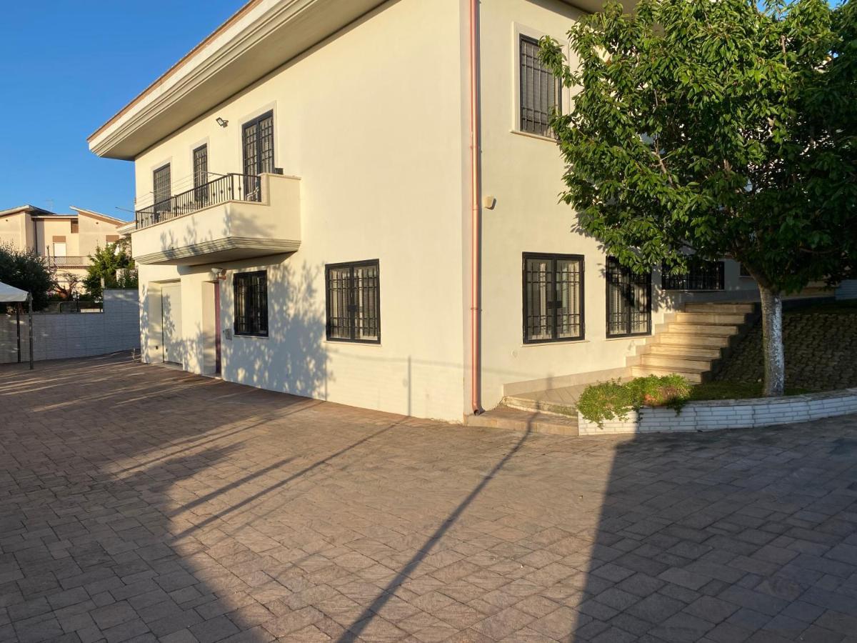 Alloggio Turistico Villa Camelia Lavinio Anzio Ngoại thất bức ảnh